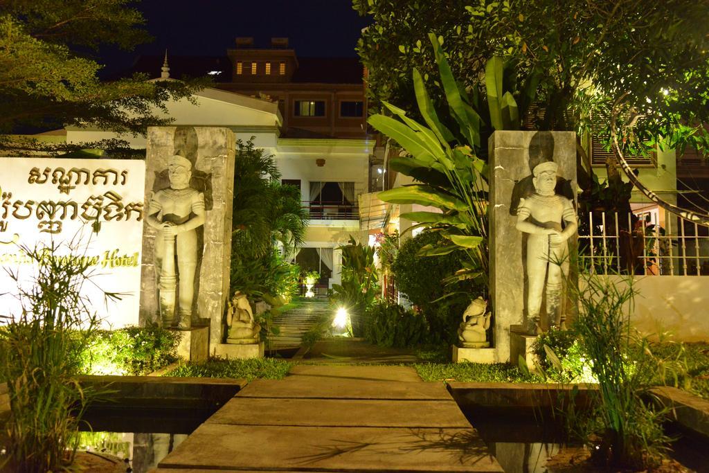 Ropanha Boutique Hotel 西哈努克 外观 照片